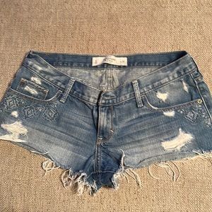 Abercrombie and Fitch denim cut off shorts with embroidery size 8